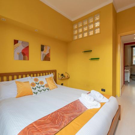 מילאנו Xenia Apartments - Colorful Apartment In Fiera Area מראה חיצוני תמונה