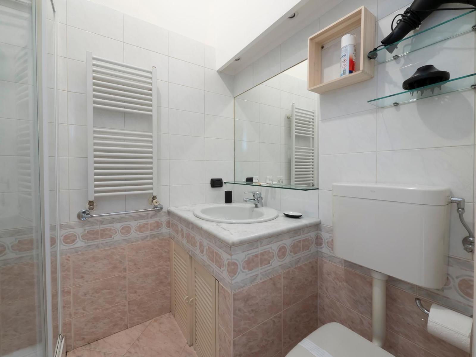 מילאנו Xenia Apartments - Colorful Apartment In Fiera Area מראה חיצוני תמונה